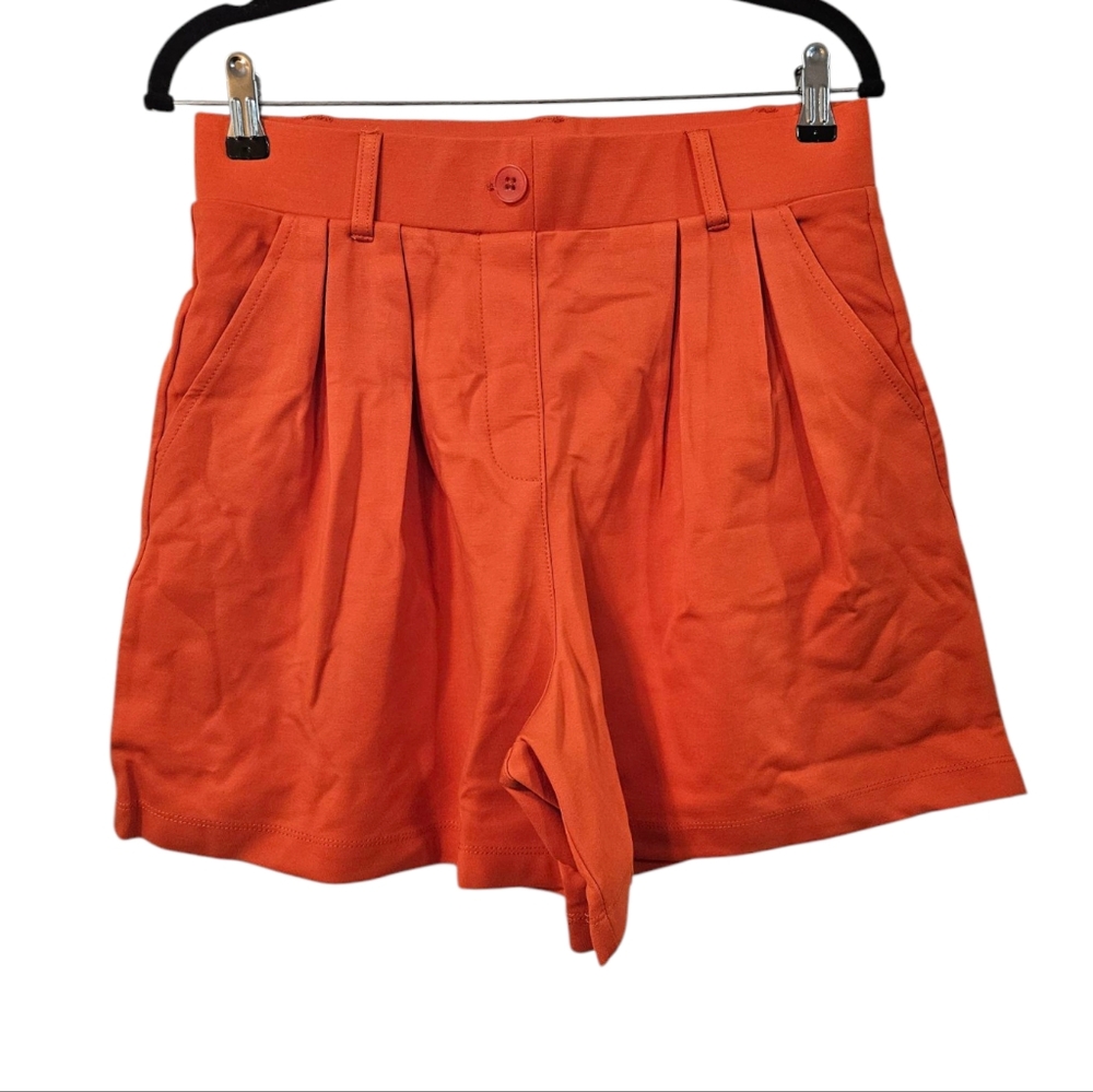 NWT Betabrand 90s Pleated Trouser Short Size M